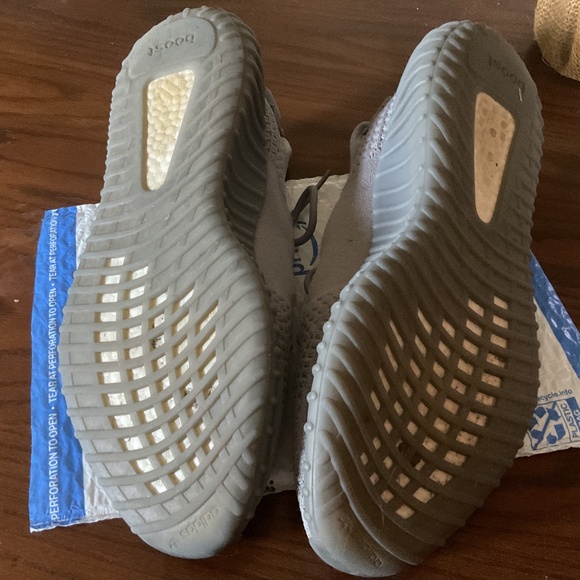 Sesame Gray Yeezy Boost - Picture 7 of 14